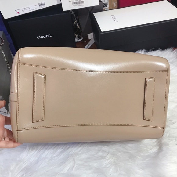 Givenchy Nude Medium Antigona - Picture 5 of 8